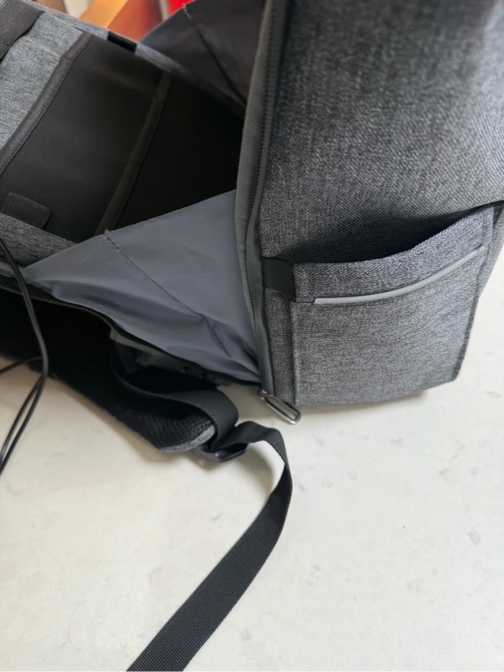 Anti-Theft WiFi Connection professional Backpack